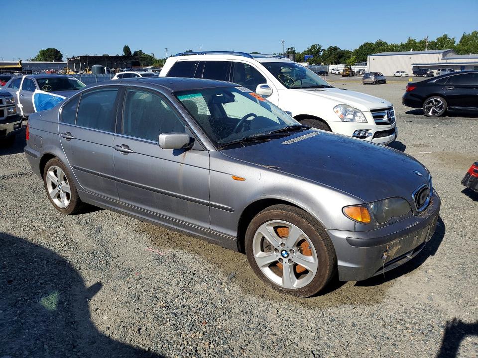 Photo 4 from auction – 2005 BMW 330 with VIN WBAEW53435PN37117