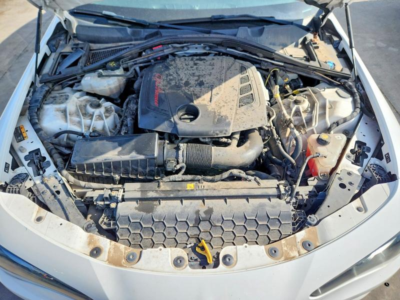 Photo 11 from auction – 2019 ALFA ROMEO GIULIA with VIN ZARFAMAN7K7622765