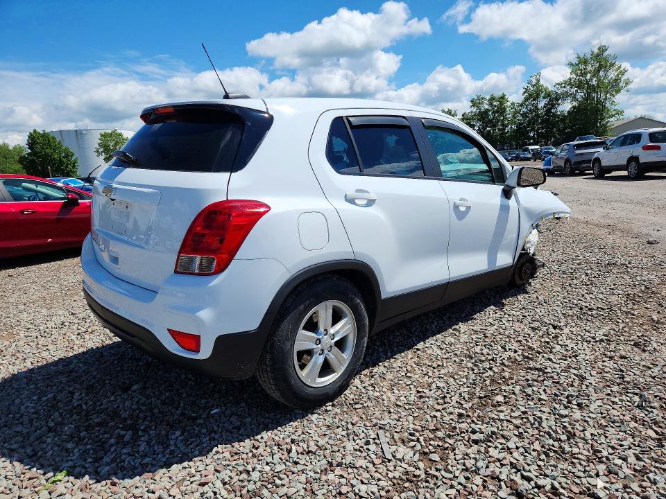 Photo 3 from auction – 2018 CHEVROLET TRAX with VIN KL7CJNSB8JB698723