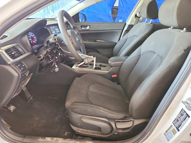 Photo 7 from auction – 2019 KIA OPTIMA with VIN 5XXGT4L32KG299060