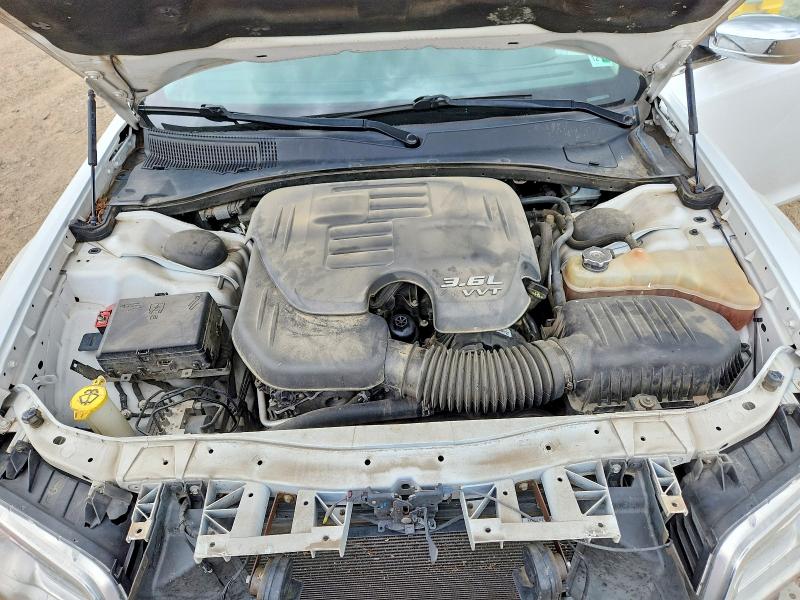 Photo 11 from auction – 2018 CHRYSLER 300 with VIN 2C3CCAEG7JH142685