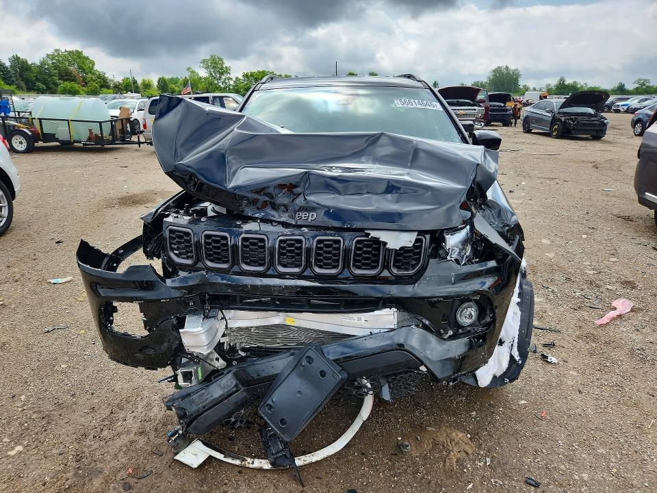 Photo 5 from auction – 2026 JEEP COMPASS with VIN 3C4NJDBN9TT167984