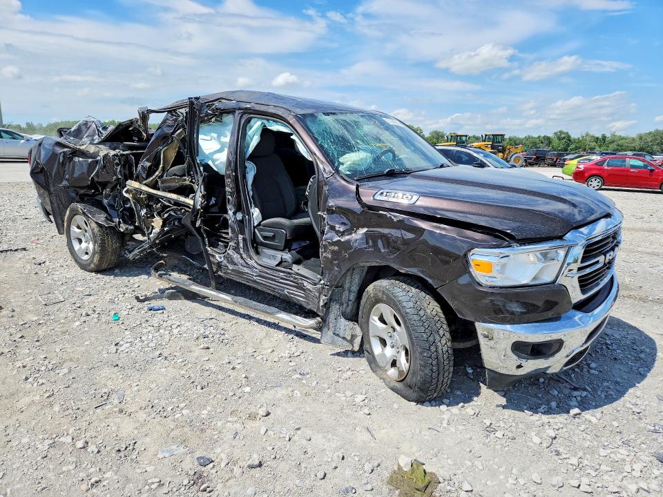 Photo 4 from auction – 2019 RAM 1500 with VIN 1C6SRFMT2KN555938