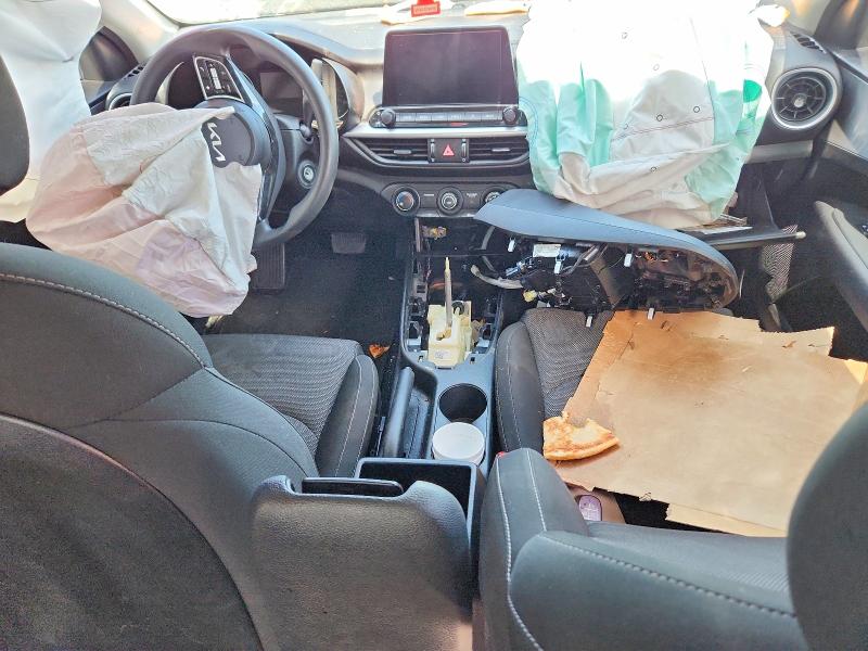 Photo 8 from auction – 2023 KIA FORTE with VIN 3KPF24AD2PE641245