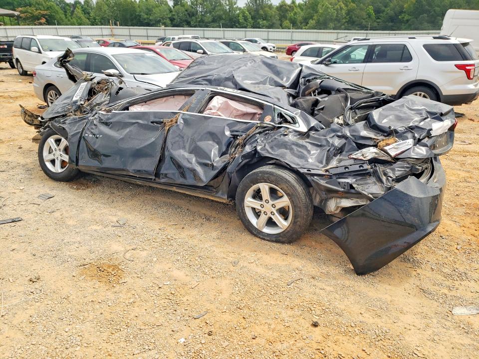 Photo 2 from auction – 2023 CHEVROLET MALIBU with VIN 1G1ZD5ST7PF178312
