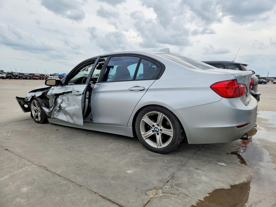 Фото 2 с аукциона – 2013 BMW 320 с VIN WBA3B1C58DF461841