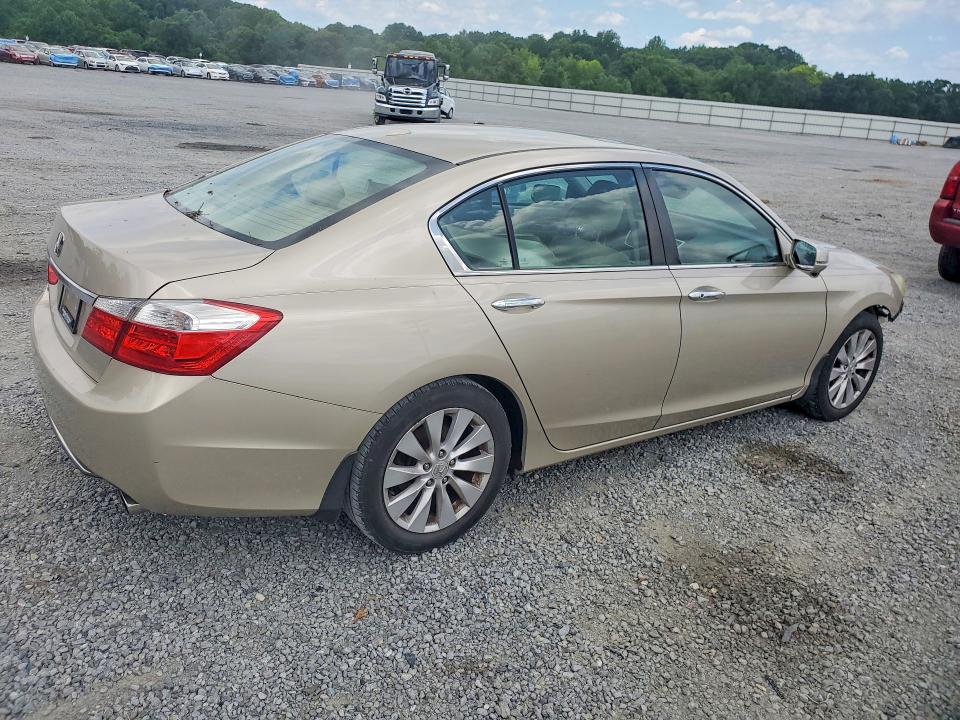 Photo 3 from auction – 2013 HONDA ACCORD with VIN 1HGCR2F8XDA278076