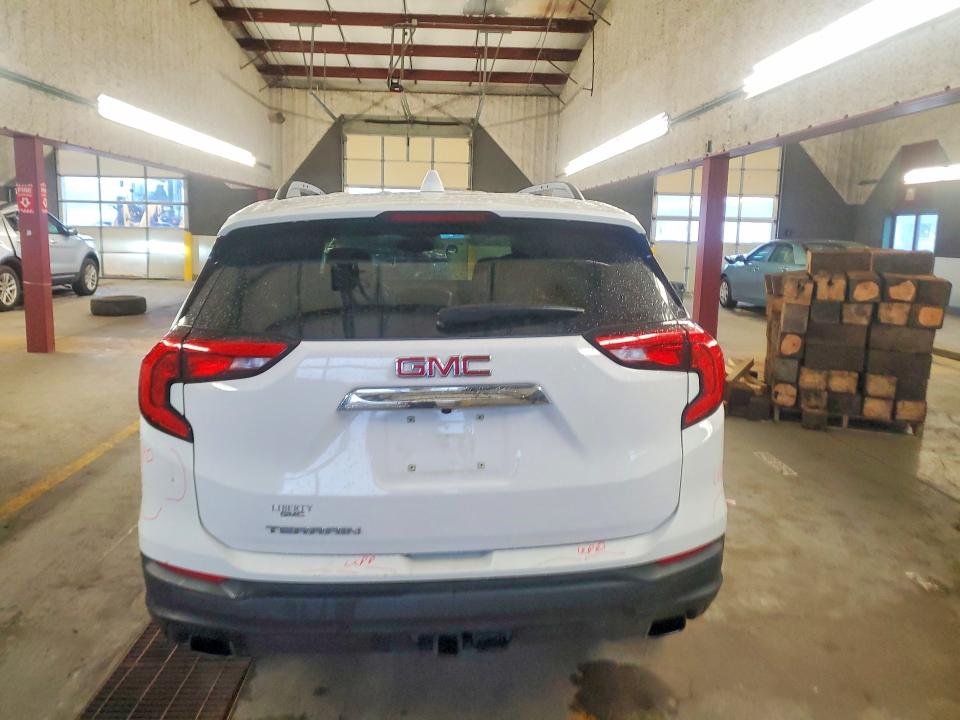 Photo 6 from auction – 2018 GMC TERRAIN with VIN 3GKALMEX9JL315185