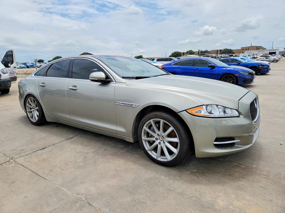 Photo 4 from auction – 2013 JAGUAR XJ with VIN SAJWA1C77D8V56952