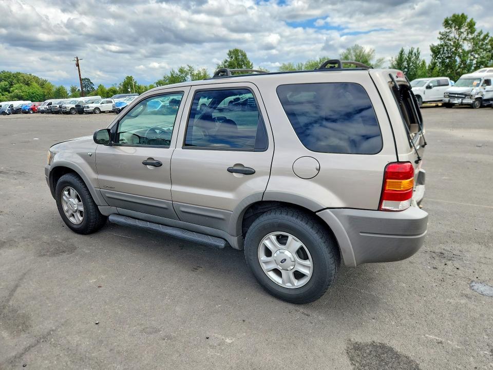 Photo 2 from auction – 2001 FORD ESCAPE with VIN 1FMCU04121KF92278