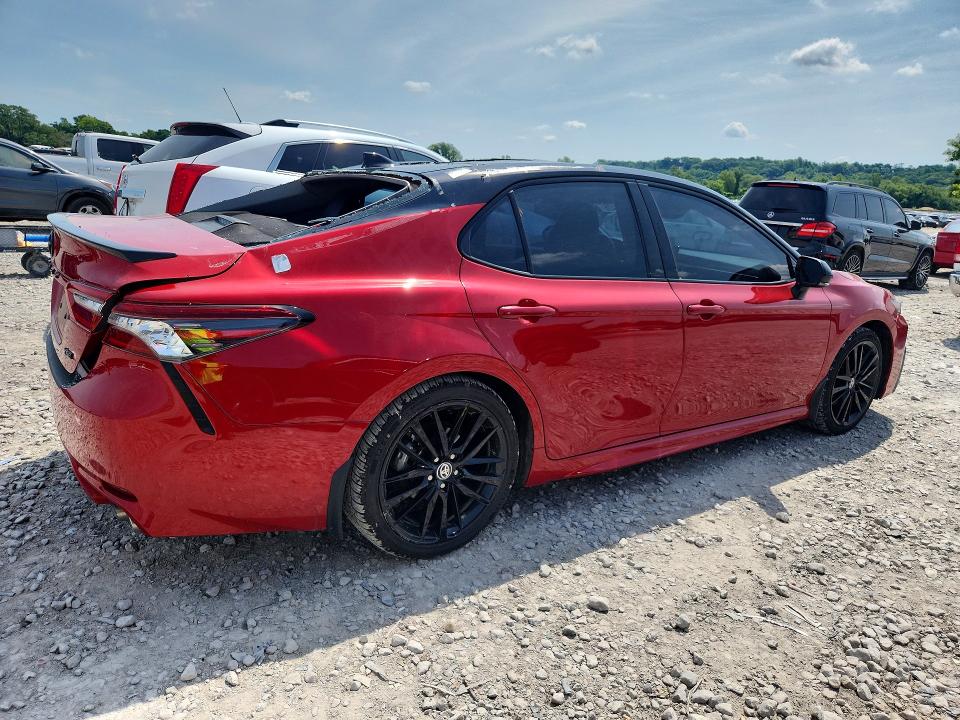 Photo 3 from auction – 2024 TOYOTA CAMRY with VIN 4T1K61AK2RU204975