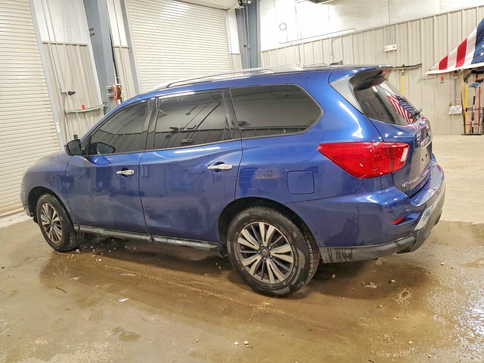 Photo 2 from auction – 2018 NISSAN PATHFINDER with VIN 5N1DR2MM7JC602244
