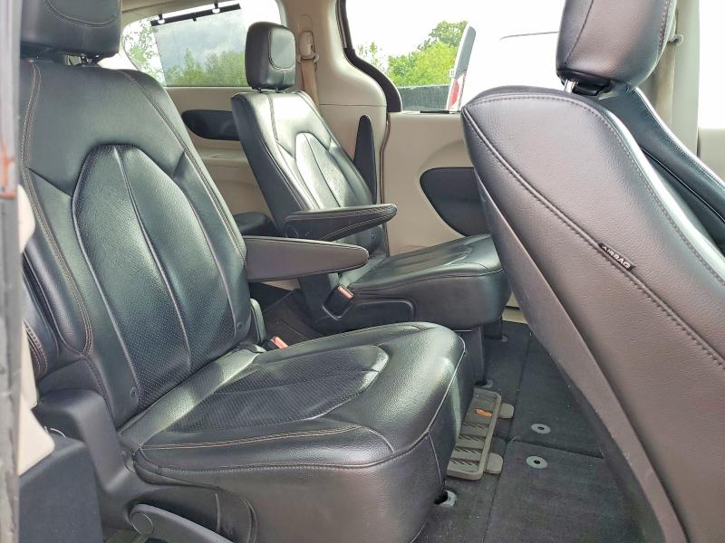Photo 11 from auction – 2017 CHRYSLER PACIFICA with VIN 2C4RC1EG3HR614150