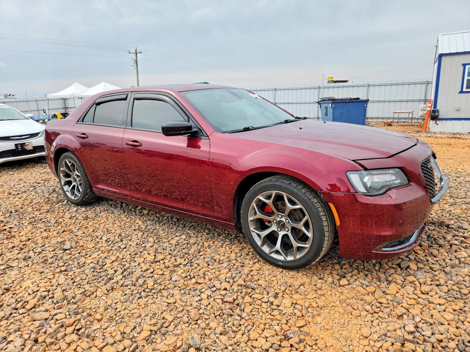 Photo 4 from auction – 2018 CHRYSLER 300 with VIN 2C3CCAAG6JH321080