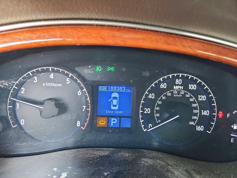 Photo 9 from auction – 2013 HYUNDAI GENESIS with VIN KMHGC4DD4DU240401