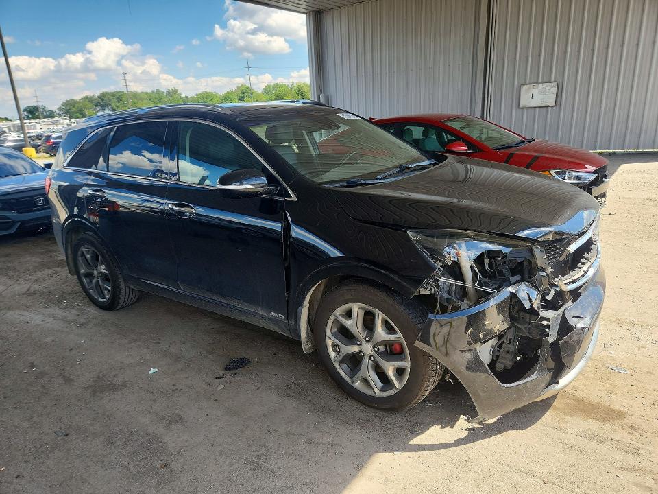 Photo 4 from auction – 2017 KIA SORENTO with VIN 5XYPKDA56HG247636