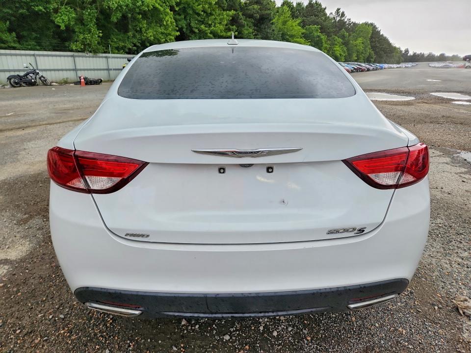 Photo 6 from auction – 2015 CHRYSLER 200 with VIN 1C3CCCDG1FN711705
