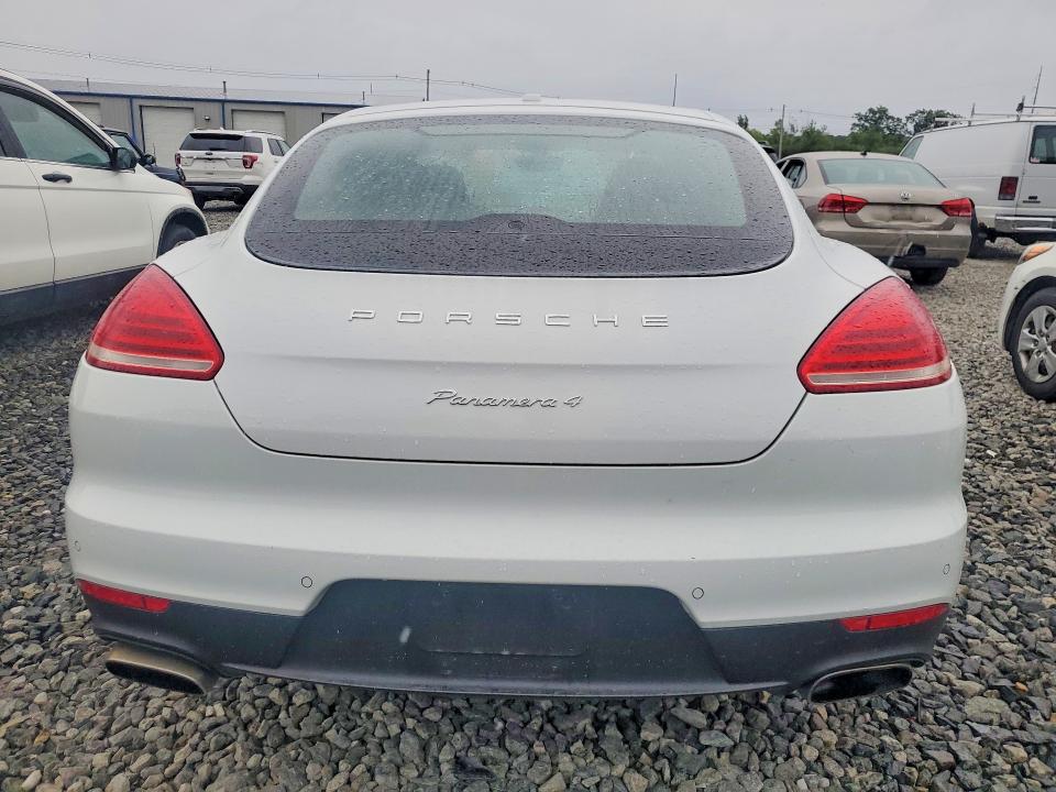 Photo 6 from auction – 2016 PORSCHE PANAMERA with VIN WP0AA2A76GL004622