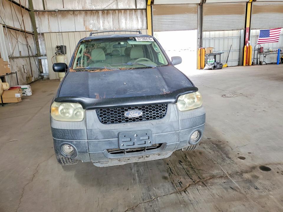 Photo 5 from auction – 2005 FORD ESCAPE with VIN 1FMYU03135KA65380