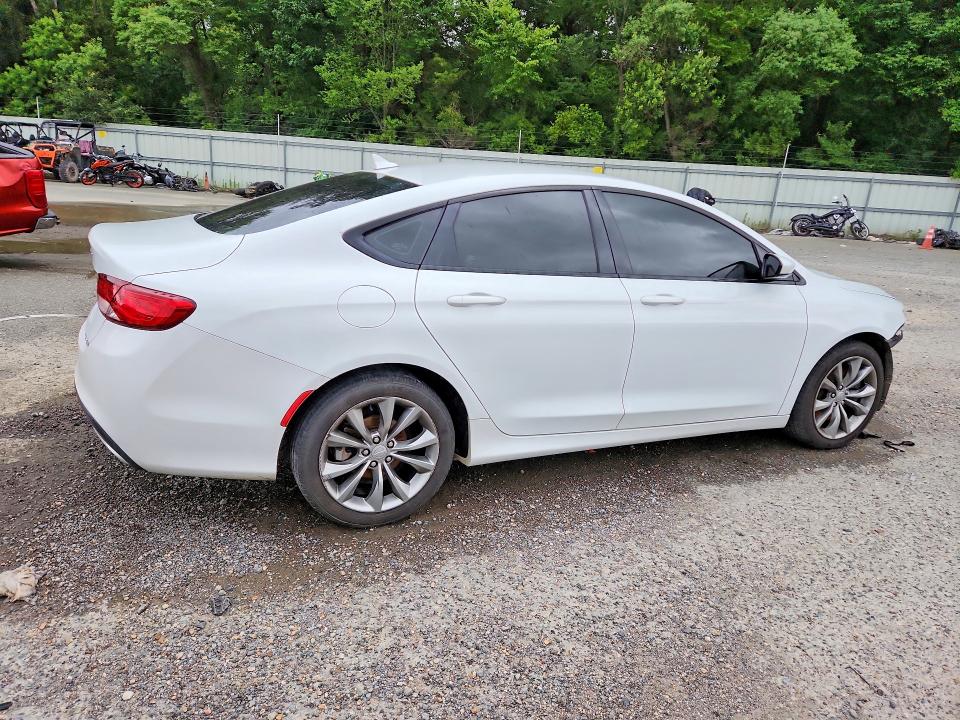 Photo 3 from auction – 2015 CHRYSLER 200 with VIN 1C3CCCDG1FN711705