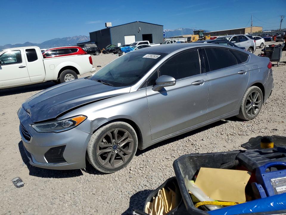 FORD FUSION 2020 with VIN 3FA6P0CD7LR138200 - Photo from auction