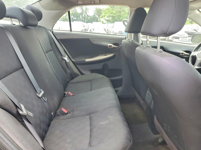 Zdjęcie 10 z aukcji – 2010 TOYOTA COROLLA z VIN 2T1BU4EE7AC230246