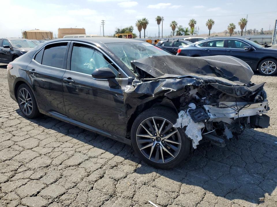 Photo 4 from auction – 2023 TOYOTA CAMRY with VIN 4T1F11BK1PU099003