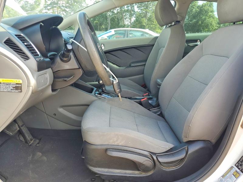 Photo 7 from auction – 2018 KIA FORTE with VIN 3KPFK4A75JE245831