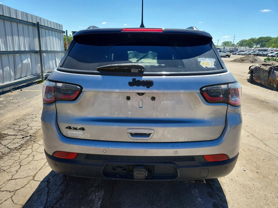 Photo 6 from auction – 2019 JEEP COMPASS with VIN 3C4NJDCB1KT793953