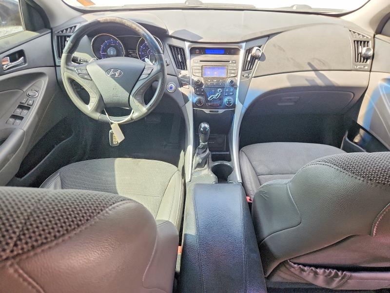 Photo 8 from auction – 2013 HYUNDAI SONATA with VIN 5NPEC4AB0DH736286