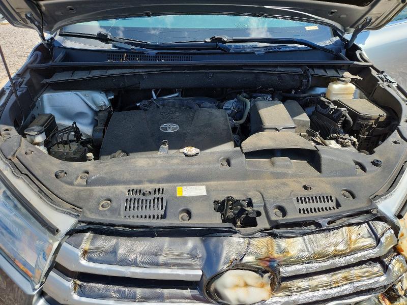 Photo 12 from auction – 2019 TOYOTA HIGHLANDER with VIN 5TDJZRFH2KS730990