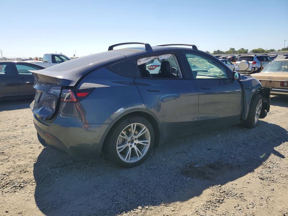 Photo 3 from auction – 2020 TESLA MODEL Y with VIN 5YJYGDEFXLF011337