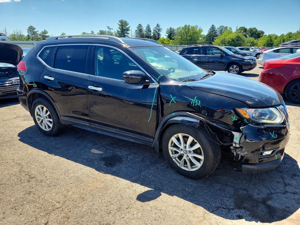 Photo 4 from auction – 2017 NISSAN ROGUE with VIN 5N1AT2MV8HC863518