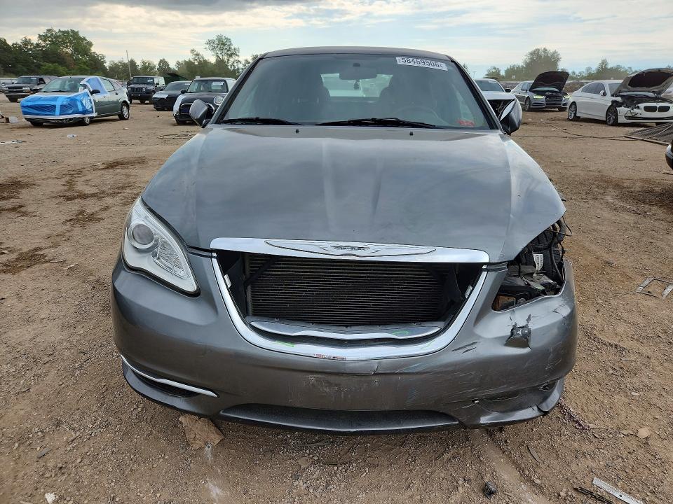 Photo 5 from auction – 2013 CHRYSLER 200 with VIN 1C3CCBBB3DN593784
