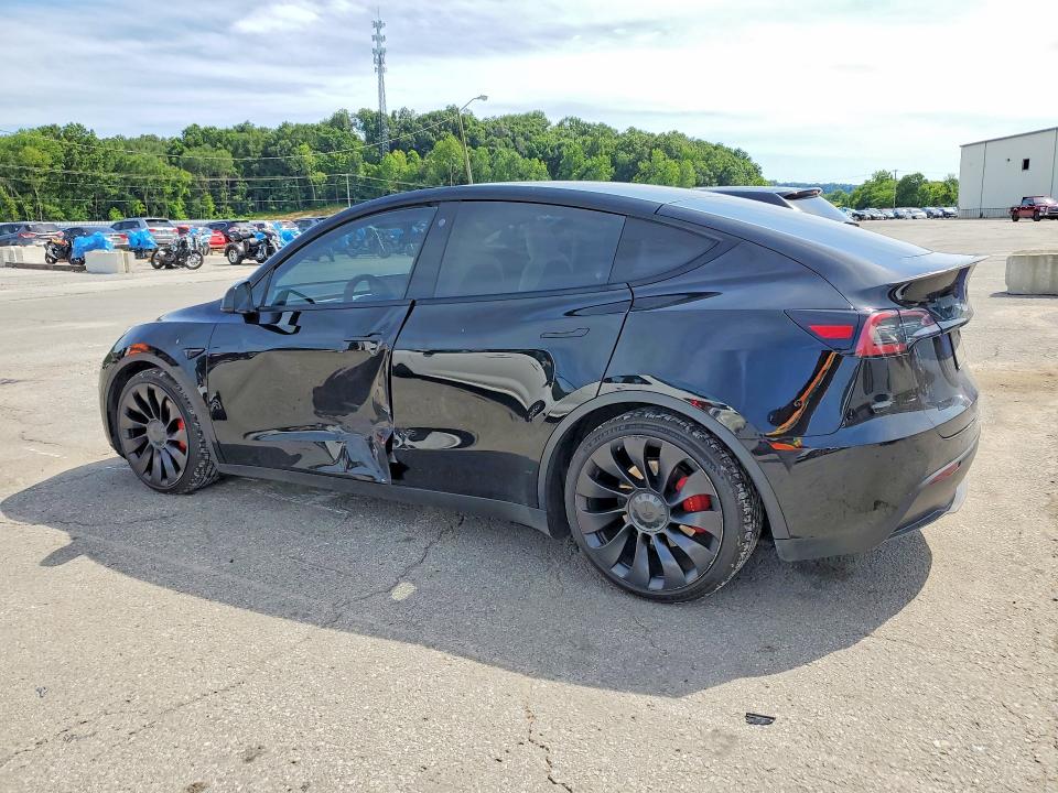 Photo 2 from auction – 2022 TESLA MODEL Y with VIN 7SAYGDEF3NF410533