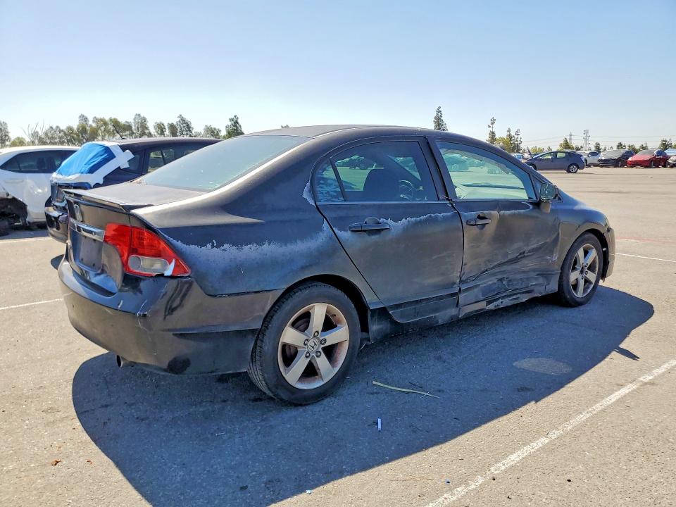 Photo 3 from auction – 2011 HONDA CIVIC with VIN 2HGFA1F61BH550297