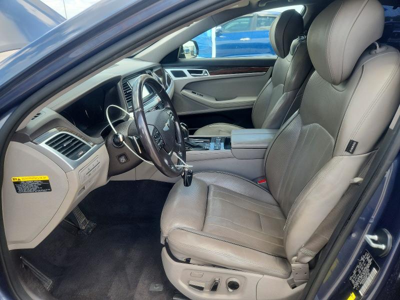 Photo 7 from auction – 2015 HYUNDAI GENESIS with VIN KMHGN4JE6FU037553