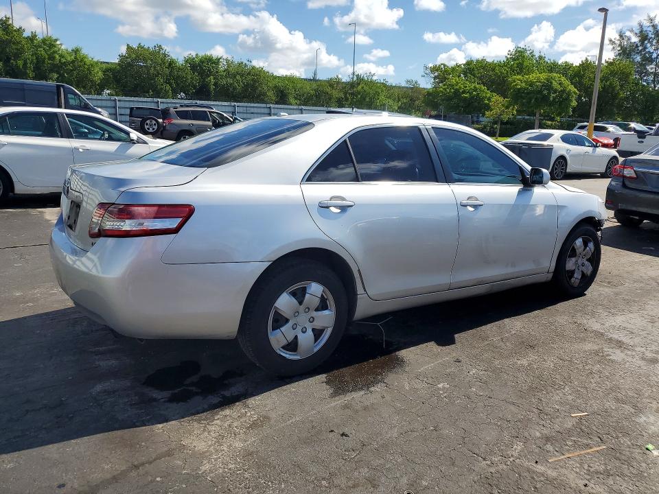 Photo 3 from auction – 2011 TOYOTA CAMRY with VIN 4T1BF3EK6BU187853