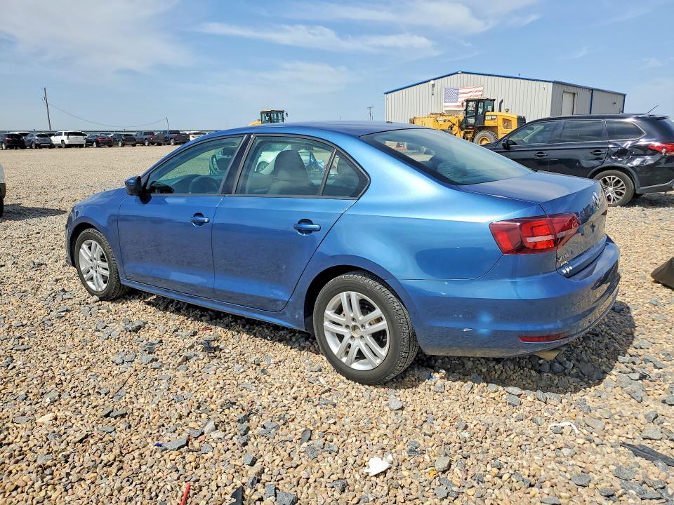 Photo 2 from auction – 2018 VOLKSWAGEN JETTA with VIN 3VW2B7AJ4JM225553
