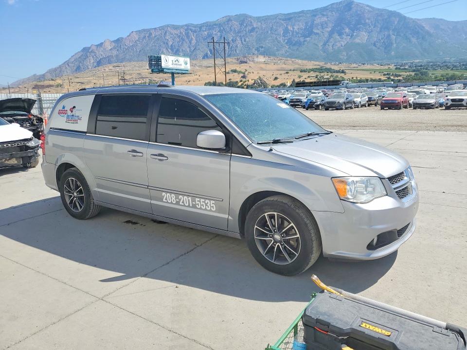 Photo 4 from auction – 2017 DODGE GRAND CARAVAN with VIN 2C4RDGCG2HR865213