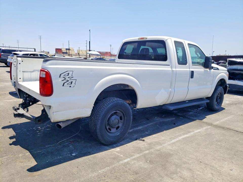 Photo 3 from auction – 2015 FORD F250 with VIN 1FT7X2B64FEA28077