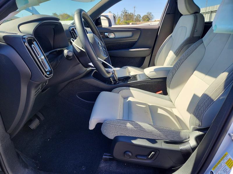 Photo 7 from auction – 2025 VOLVO EX40 with VIN YV4ER3HL0S2595254