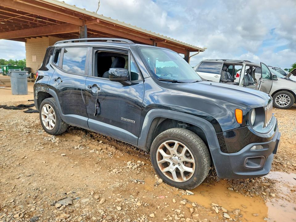 Photo 4 from auction – 2017 JEEP RENEGADE with VIN ZACCJBBB2HPG62060