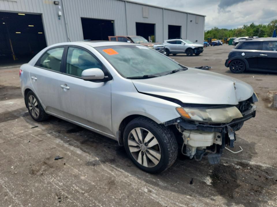 Photo 4 from auction – 2013 KIA FORTE with VIN KNAFU4A27D5727647