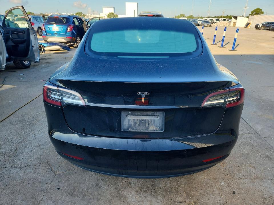 Photo 6 from auction – 2022 TESLA MODEL 3 with VIN 5YJ3E1EAXNF190078