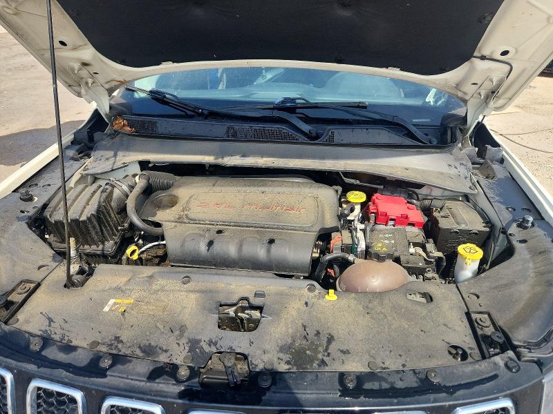 Фото 12 с аукциона – 2020 JEEP COMPASS с VIN 3C4NJCAB1LT121289