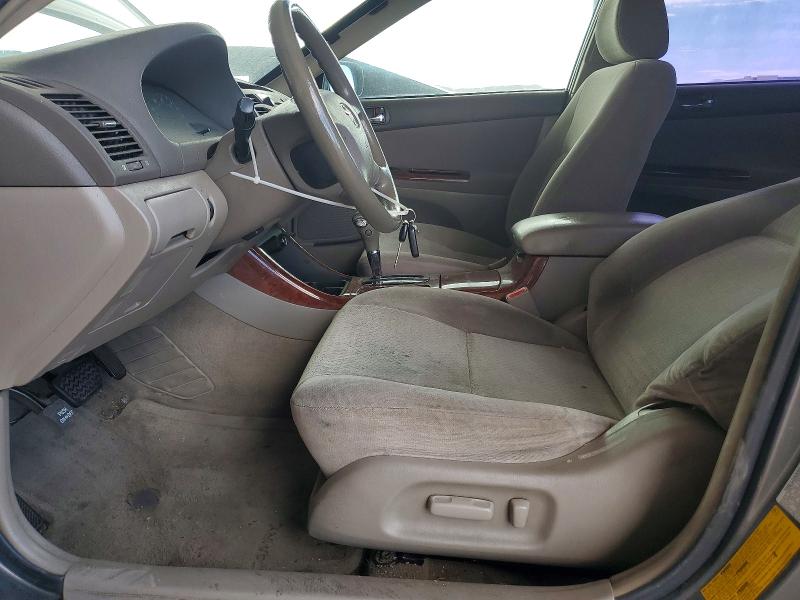 Photo 7 from auction – 2002 TOYOTA CAMRY with VIN JTDBE30K720075083