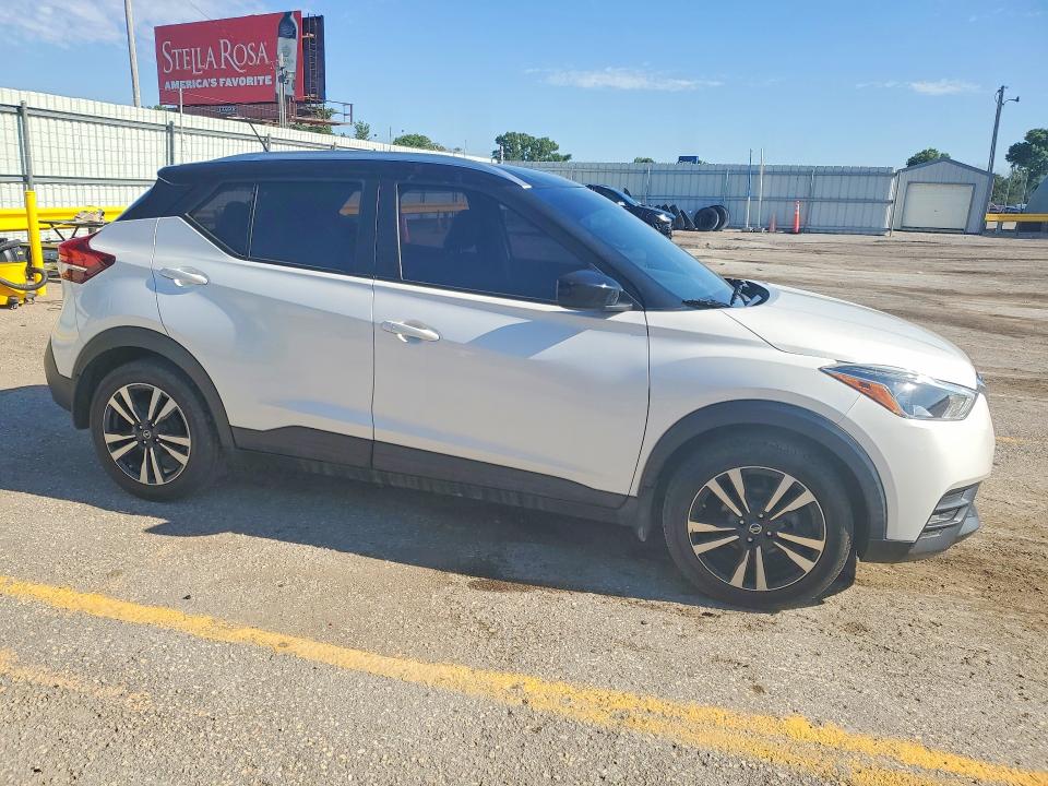 Photo 4 from auction – 2020 NISSAN KICKS with VIN 3N1CP5CV9LL521998