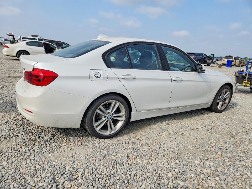Photo 3 from auction – 2018 BMW 320 with VIN WBA8E1G50JNU92199
