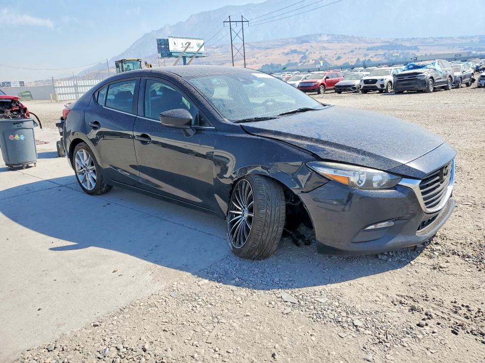 Photo 4 from auction – 2017 MAZDA 3 with VIN 3MZBN1V70HM138519